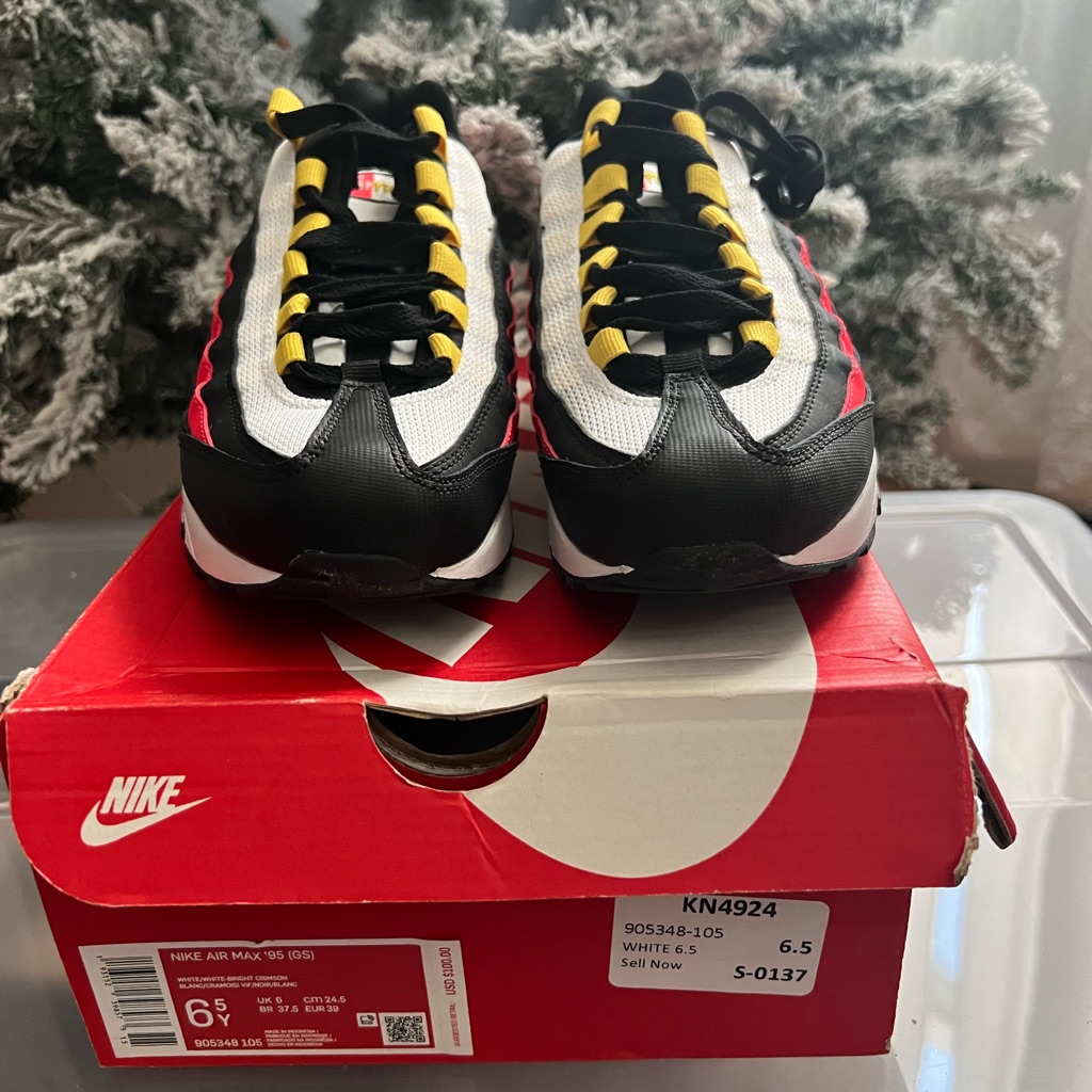 Brand New Girls Nike Air Max 95 Size 65